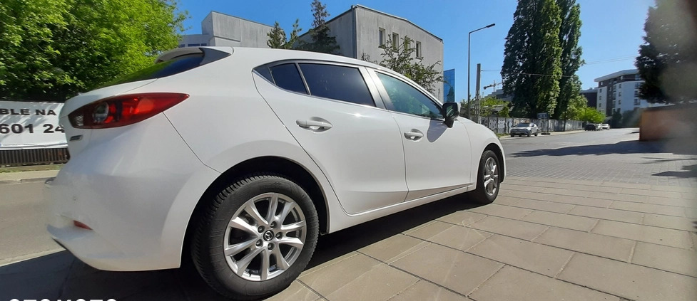 Mazda 3 cena 52700 przebieg: 72800, rok produkcji 2017 z Warszawa małe 781